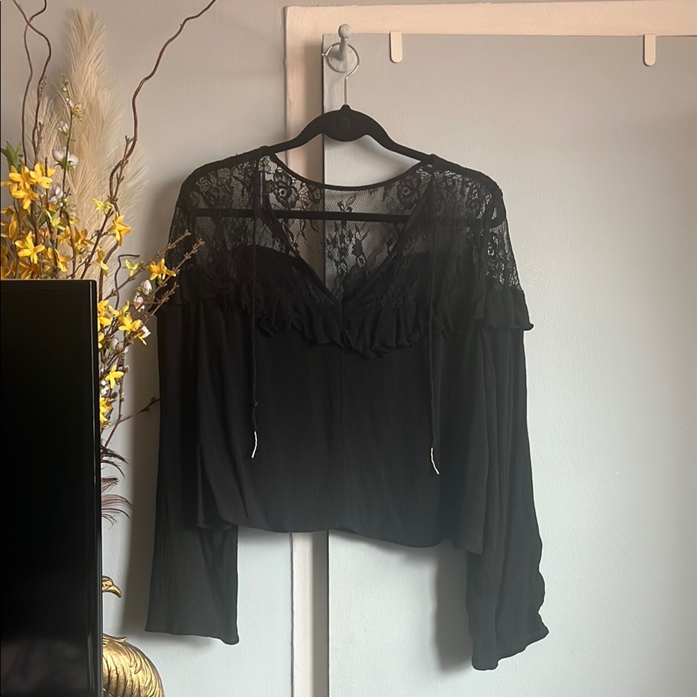 American Eagle Black Lace Elegant Blouse Boho Vintage Festival
